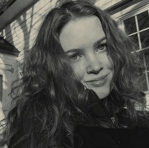 Meet your Posher, Ashley Robin